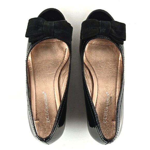 BCBGeneration Tedolie Black Patent Faux Suede Peep Toe Wedge Pump Size 6.5B - Picture 3 of 15